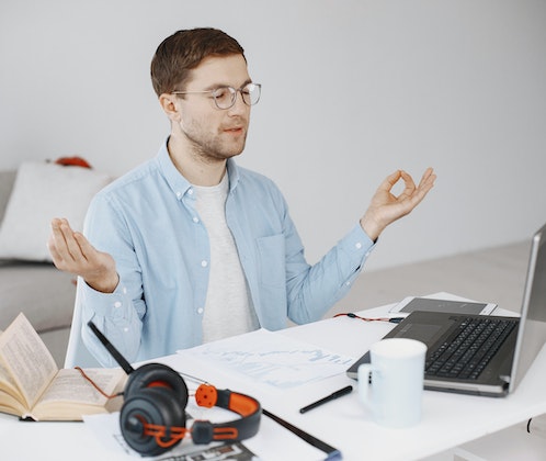 湛江市麻章区AGGAME网络科技工作室